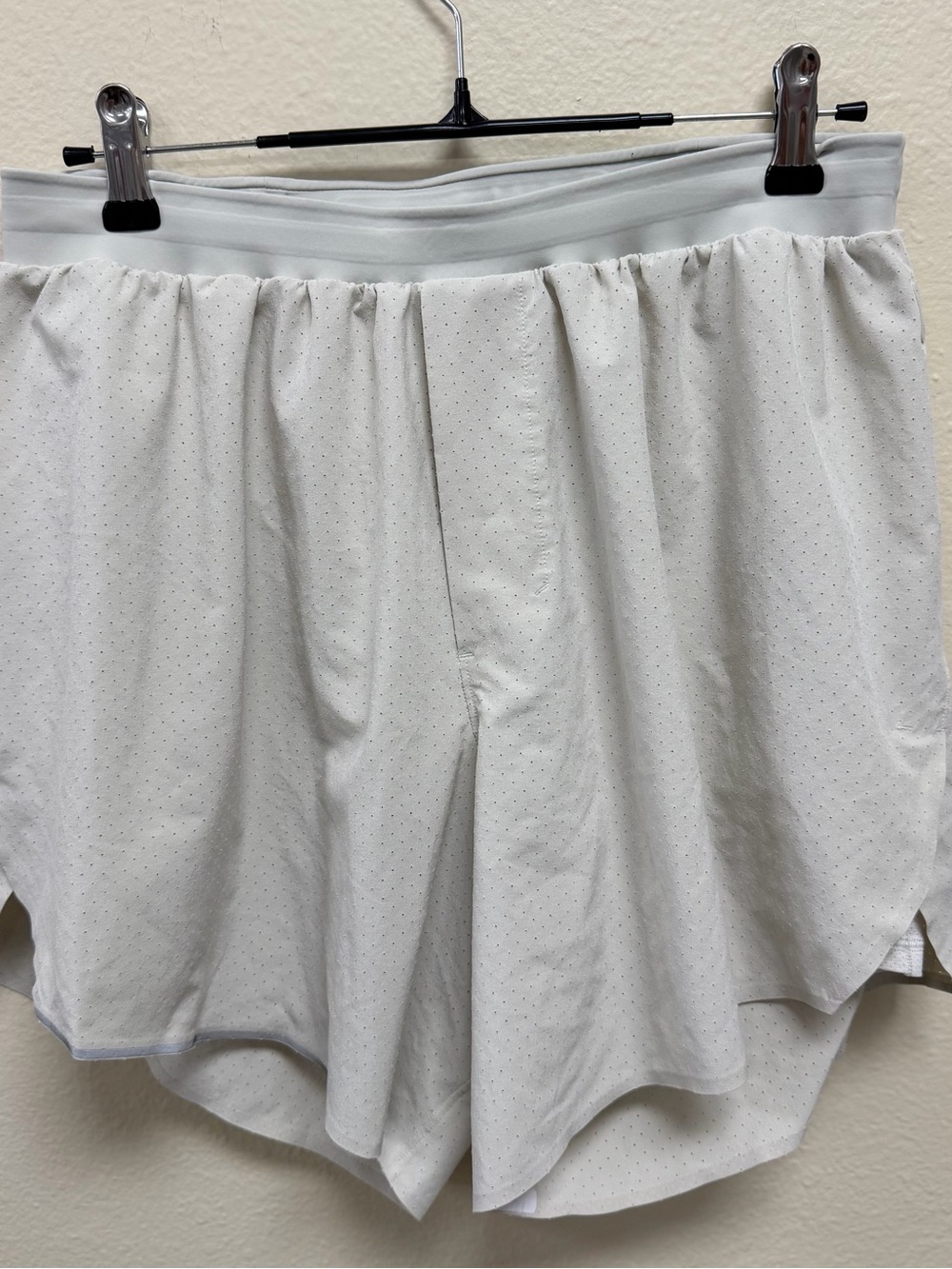 lululemon Fast and Free Lined Running Shorts off White(cream) Men’s Shorts